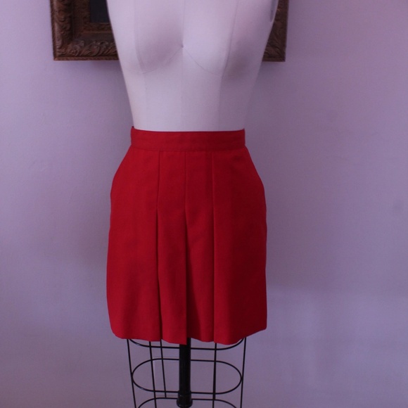 1990’s United Colours of Benetton Red Pleated Skirt - Picture 1 of 6